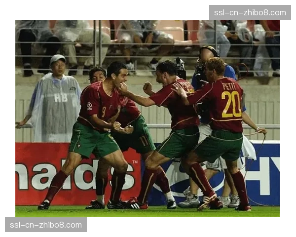 专访前法甲金靴得主,现担任评论员的保莱塔谈联赛射手竞争 专访前法甲金靴得主,现担任评论员的保莱塔谈联赛射手竞争